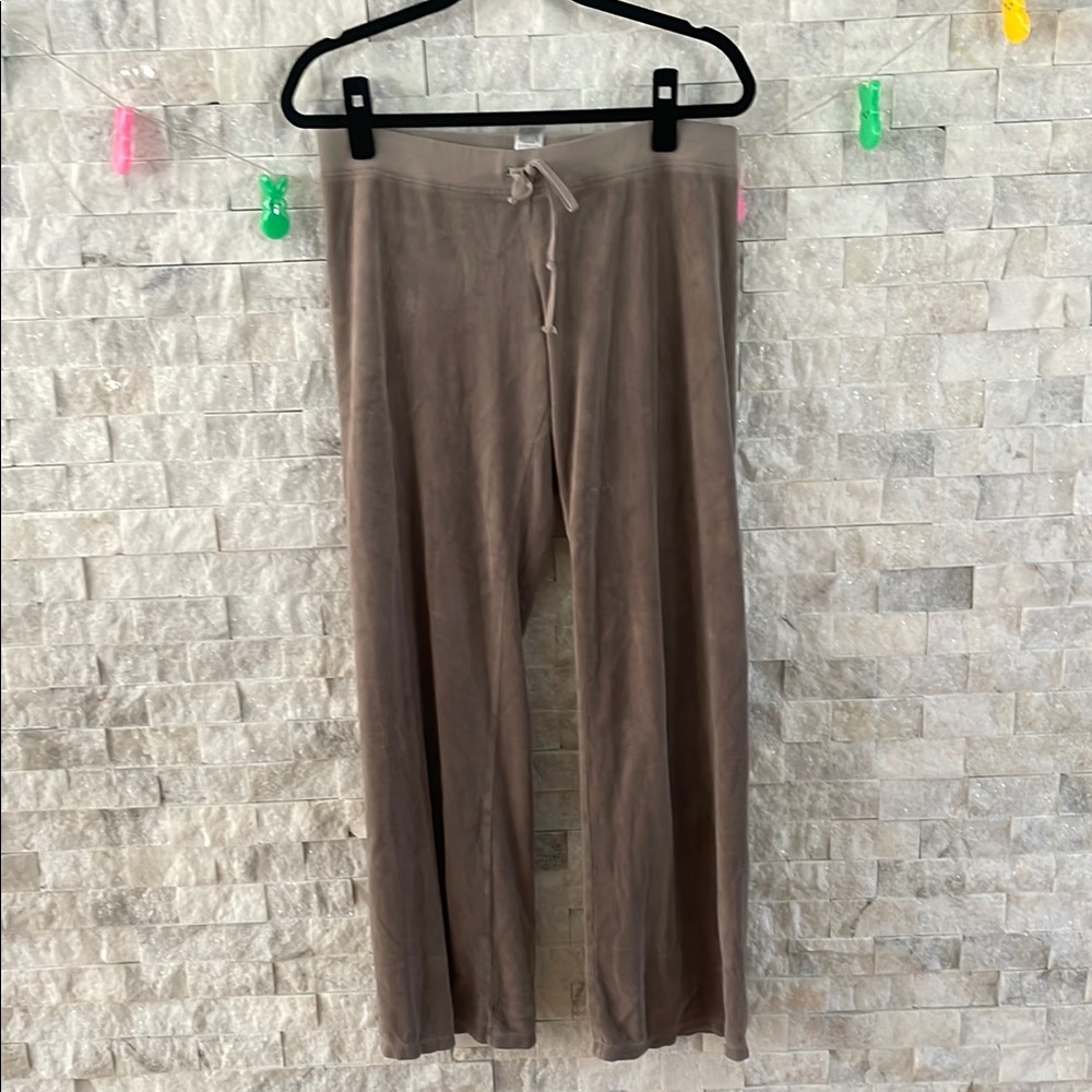 Juicy couture low rise taupe wide straight-leg pants